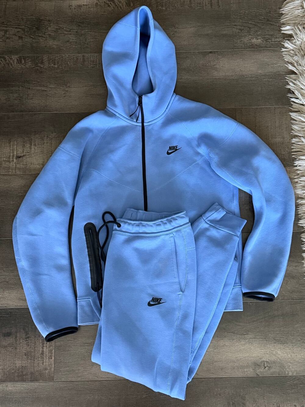 Nike tech men’s size M Light Blue Hoodie Zip & Joggers Set